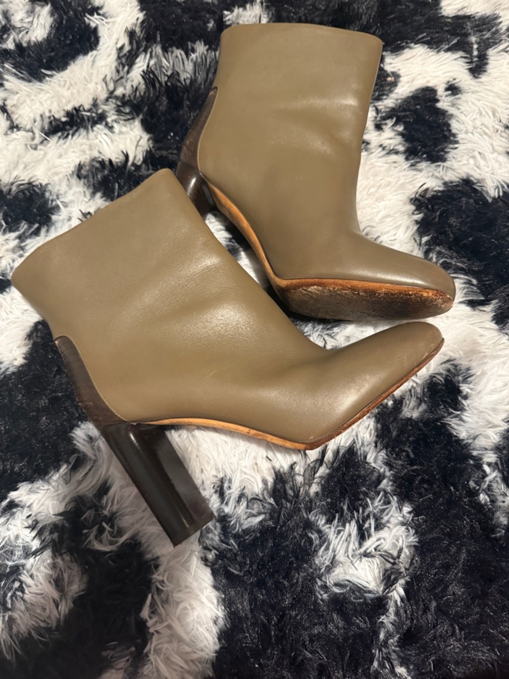 Vince Olive Green Leather Ankle Booties